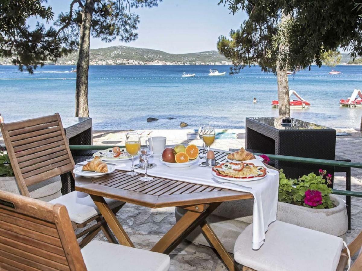 Mobile Home Starfish IV Camp Biograd Biograd Na Moru Exterior foto
